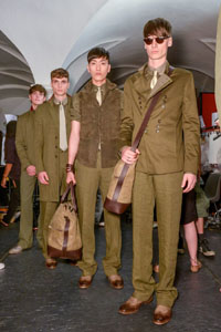 мужские прически 2013 John Varvatos мужские прически 2013 John Varvatos